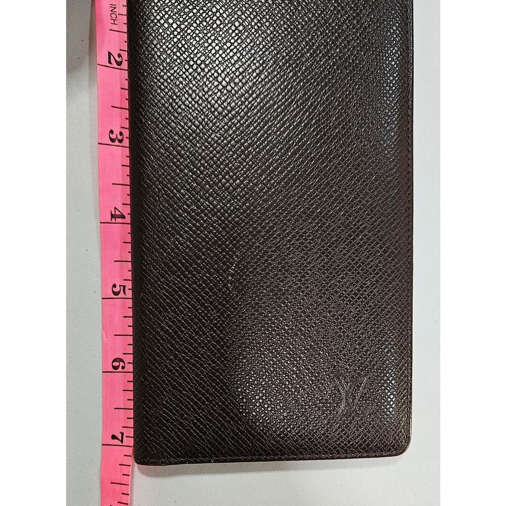 Louis Vuitton Taiga Brazza Long Wallet Brown Authentic Entrupy COA - Picture 7 of 13